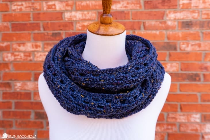 Betty's Infinity Scarf free granny stitch pattern